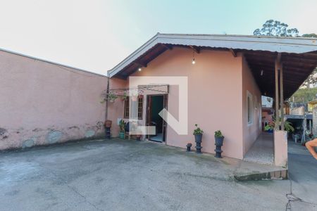 Casa para alugar com 480m², 2 quartos e 5 vagasQuintal