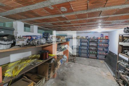 Casa para alugar com 480m², 2 quartos e 5 vagasPorão