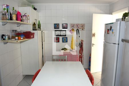 Casa à venda com 249m², 4 quartos e 3 vagasCozinha