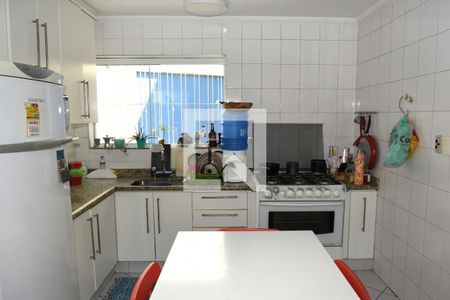 Casa à venda com 249m², 4 quartos e 3 vagasCozinha