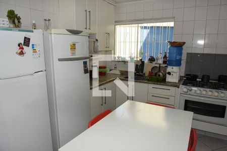 Casa à venda com 249m², 4 quartos e 3 vagasCozinha