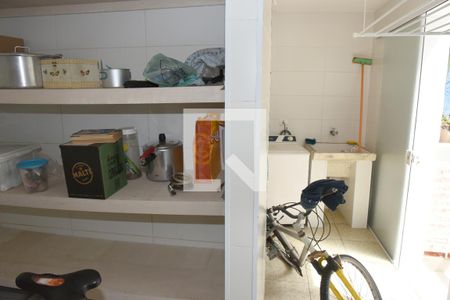 Casa à venda com 249m², 4 quartos e 3 vagasÁrea de Serviço