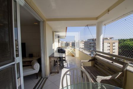 Varanda de apartamento para alugar com 4 quartos, 128m² em Barra da Tijuca, Rio de Janeiro