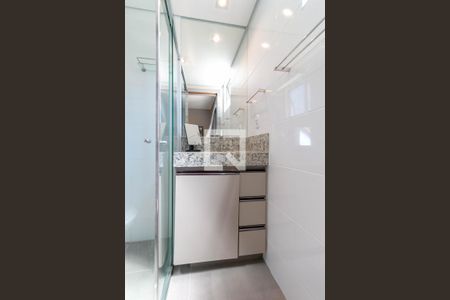 Banheiro da Suíte de apartamento para alugar com 2 quartos, 58m² em Savassi, Belo Horizonte