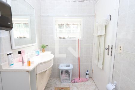 Casa à venda com 264m², 4 quartos e 2 vagas Casa à venda com 264m², 4 quartos e 2 vagasBanheiro -casa 3