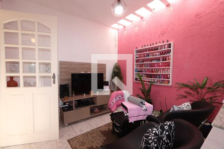 Casa à venda com 264m², 4 quartos e 2 vagas Casa à venda com 264m², 4 quartos e 2 vagasSala - casa 3