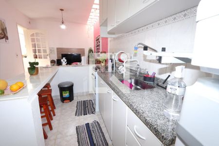 Casa à venda com 264m², 4 quartos e 2 vagas Casa à venda com 264m², 4 quartos e 2 vagasCozinha - casa 3