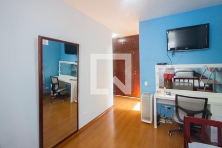 Suíte 1 de casa à venda com 4 quartos, 320m² em Santo Amaro, São Paulo