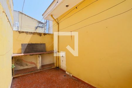 Casa à venda com 220m², 3 quartos e 3 vagasQuintal