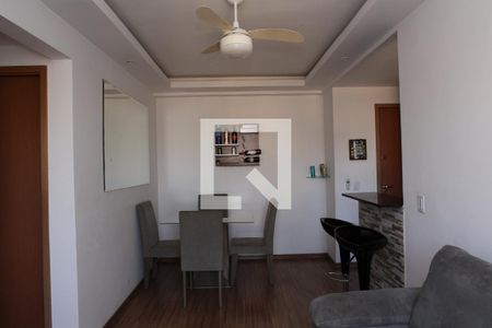 Sala de apartamento para alugar com 2 quartos, 47m² em Todos Os Santos, Rio de Janeiro