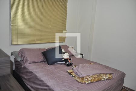 Apartamento à venda com 54m², 2 quartos e 1 vagaQuarto 02