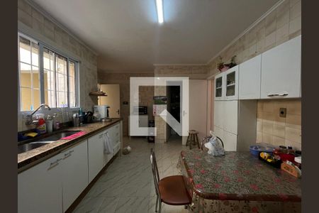 Casa à venda com 270m², 4 quartos e 4 vagasCozinha