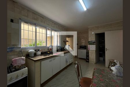 Casa à venda com 270m², 4 quartos e 4 vagasCozinha