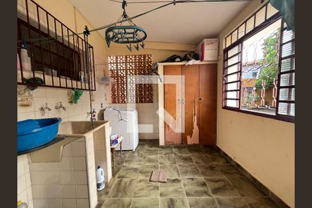 Casa à venda com 270m², 4 quartos e 4 vagasÁrea de Serviço