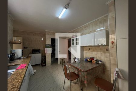 Casa à venda com 270m², 4 quartos e 4 vagasCozinha