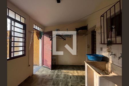 Casa à venda com 270m², 4 quartos e 4 vagasÁrea de Serviço