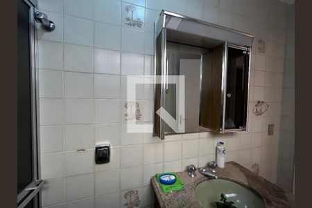 Casa à venda com 270m², 4 quartos e 4 vagasBanheiro