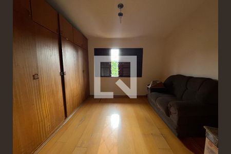 Casa à venda com 270m², 4 quartos e 4 vagasQuarto 3