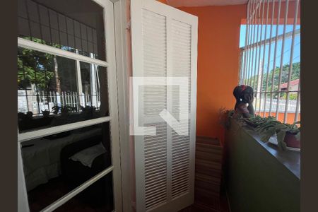 Casa à venda com 270m², 4 quartos e 4 vagasSacada