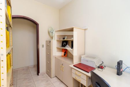 Casa à venda com 196m², 4 quartos e 2 vagasQuarto 2