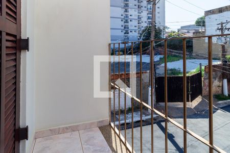 Casa à venda com 196m², 4 quartos e 2 vagasVaranda - Suíte