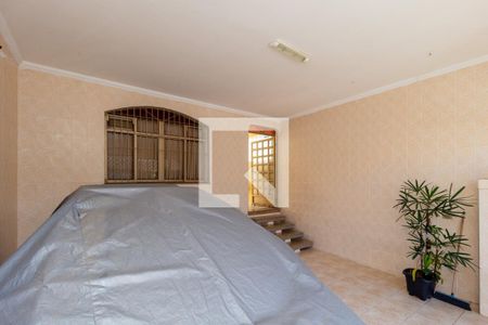 Casa à venda com 196m², 4 quartos e 2 vagasGaragem