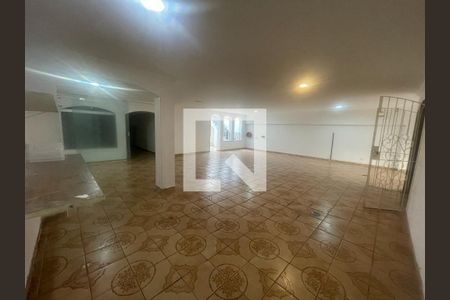 Casa à venda com 3 quartos, 350m² em Jardim da Gloria, São Paulo