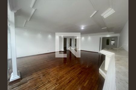 Casa à venda com 3 quartos, 350m² em Jardim da Gloria, São Paulo