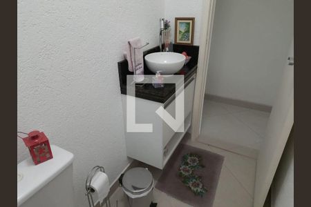 Casa à venda com 2 quartos, 143m² em Vila Linda, Santo André