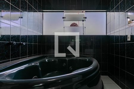 Casa para alugar com 380m², 6 quartos e 4 vagas Casa para alugar com 380m², 6 quartos e 4 vagasBanheiro - Quarto 4 - Suíte