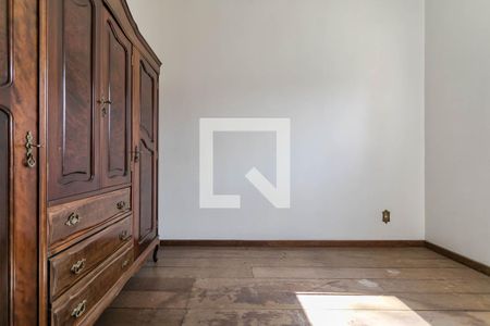 Casa para alugar com 380m², 6 quartos e 4 vagas Casa para alugar com 380m², 6 quartos e 4 vagasQuarto 5