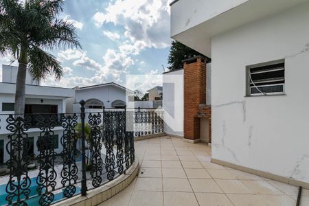 Casa para alugar com 380m², 6 quartos e 4 vagas Casa para alugar com 380m², 6 quartos e 4 vagasVaranda - Quarto 6 - Suíte