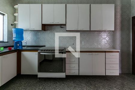 Casa para alugar com 380m², 6 quartos e 4 vagas Casa para alugar com 380m², 6 quartos e 4 vagasCozinha