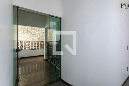 Casa para alugar com 380m², 6 quartos e 4 vagas Casa para alugar com 380m², 6 quartos e 4 vagasVaranda 2