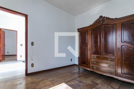 Casa para alugar com 380m², 6 quartos e 4 vagas Casa para alugar com 380m², 6 quartos e 4 vagasQuarto 5