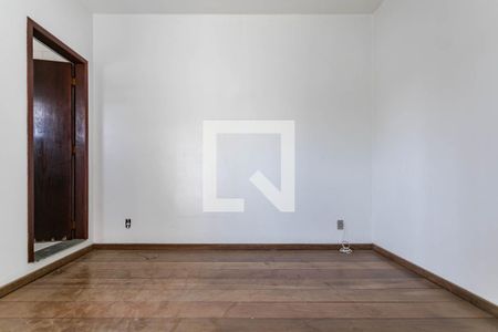 Casa para alugar com 380m², 6 quartos e 4 vagas Casa para alugar com 380m², 6 quartos e 4 vagasQuarto 6 - Suíte