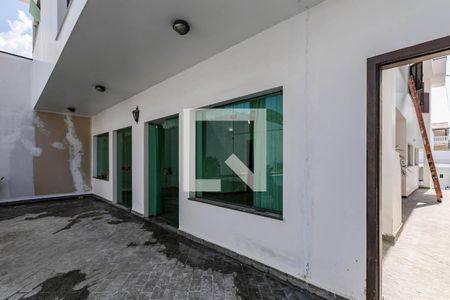 Casa para alugar com 380m², 6 quartos e 4 vagas Casa para alugar com 380m², 6 quartos e 4 vagasQuintal