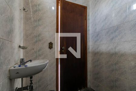 Casa para alugar com 380m², 6 quartos e 4 vagas Casa para alugar com 380m², 6 quartos e 4 vagasBanheiro de Serviço