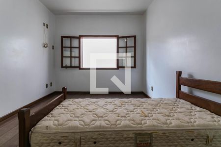 Casa para alugar com 380m², 6 quartos e 4 vagas Casa para alugar com 380m², 6 quartos e 4 vagasQuarto 2