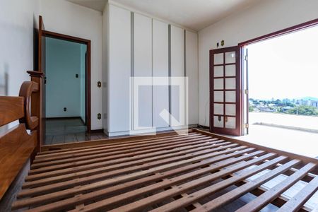 Casa para alugar com 380m², 6 quartos e 4 vagas Casa para alugar com 380m², 6 quartos e 4 vagasQuarto 3 - Suíte