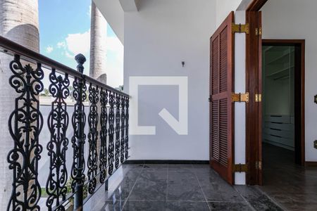 Casa para alugar com 380m², 6 quartos e 4 vagas Casa para alugar com 380m², 6 quartos e 4 vagasSacada - Quarto 4 - Suíte
