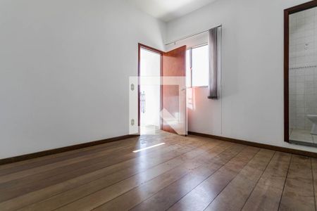 Casa para alugar com 380m², 6 quartos e 4 vagas Casa para alugar com 380m², 6 quartos e 4 vagasQuarto 6 - Suíte