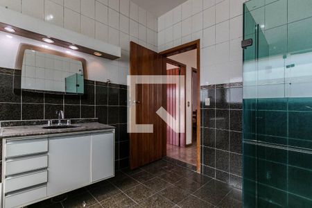 Casa para alugar com 380m², 6 quartos e 4 vagas Casa para alugar com 380m², 6 quartos e 4 vagasBanheiro - Quarto 3 - Suíte