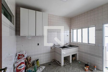 Casa para alugar com 380m², 6 quartos e 4 vagas Casa para alugar com 380m², 6 quartos e 4 vagasÁrea de Serviço