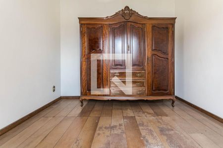 Casa para alugar com 380m², 6 quartos e 4 vagas Casa para alugar com 380m², 6 quartos e 4 vagasQuarto 5