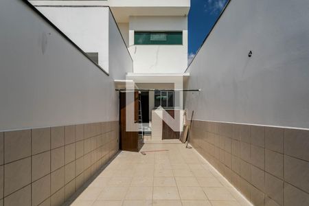 Casa para alugar com 380m², 6 quartos e 4 vagas Casa para alugar com 380m², 6 quartos e 4 vagasQuintal