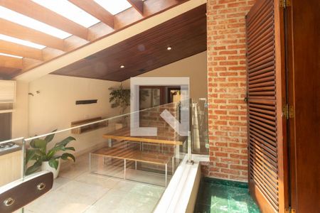 Casa de condomínio para alugar com 350m², 4 quartos e 4 vagasVaranda do Quarto 3