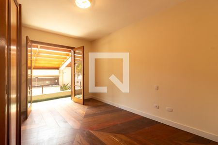 Casa de condomínio para alugar com 350m², 4 quartos e 4 vagasQuarto 3