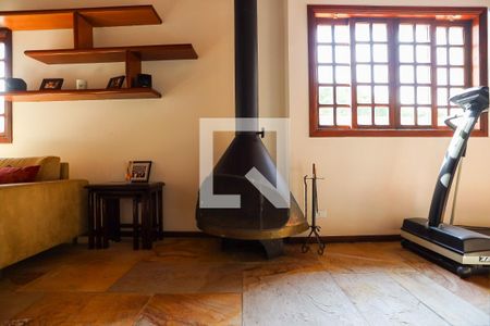 Casa de condomínio para alugar com 350m², 4 quartos e 4 vagasSala íntima