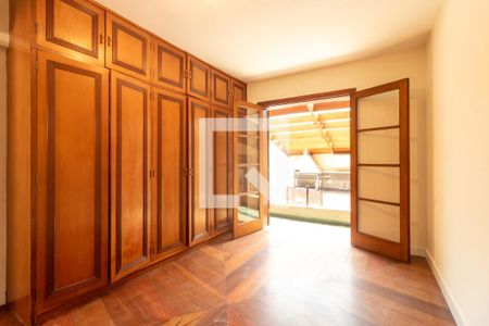 Casa de condomínio para alugar com 350m², 4 quartos e 4 vagasQuarto 3
